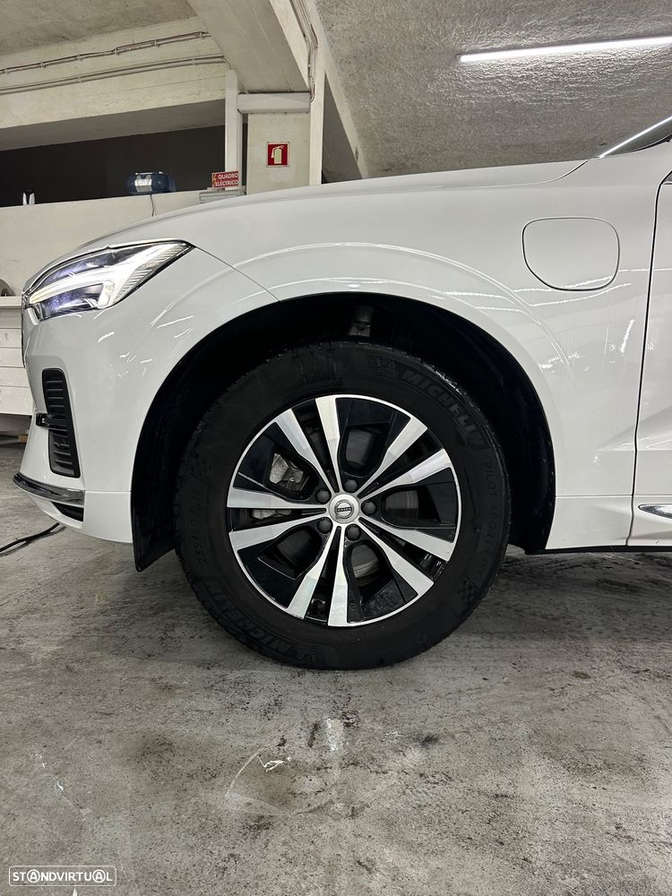 Volvo XC 60 T6 AWD Recharge Geartronic Inscription Expression - 4