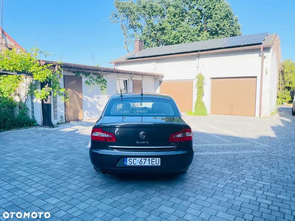 Skoda Superb 2.0 TDI Ambition - 3
