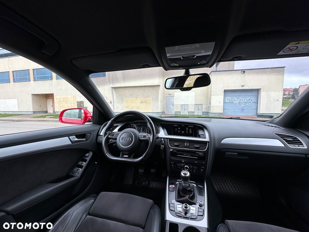 Audi A4 Limousine 1.8 TFSI S line Sportpaket - 26