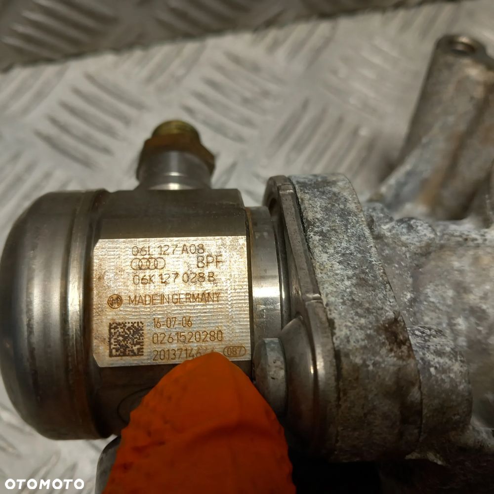 AUDI A4 B9 POMPA VACUM KOMPLETNA 2.0 TFSI 06K145100P 06K127028B - 6