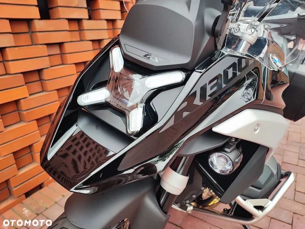 BMW R - 8