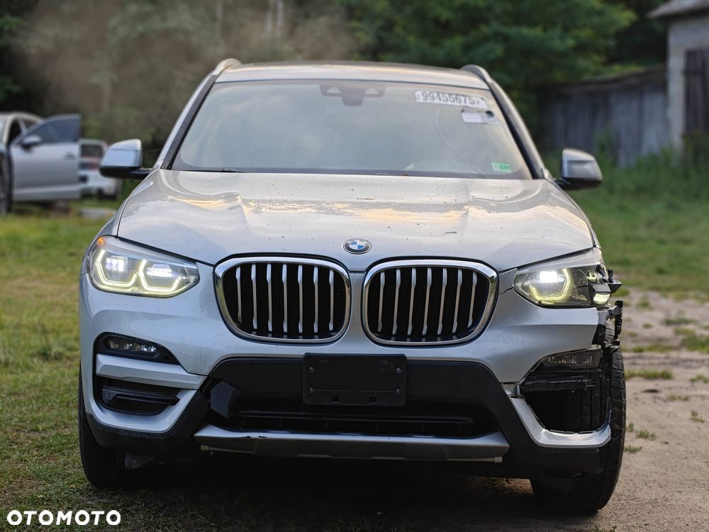 BMW X3 xDrive30i Luxury Line - 3