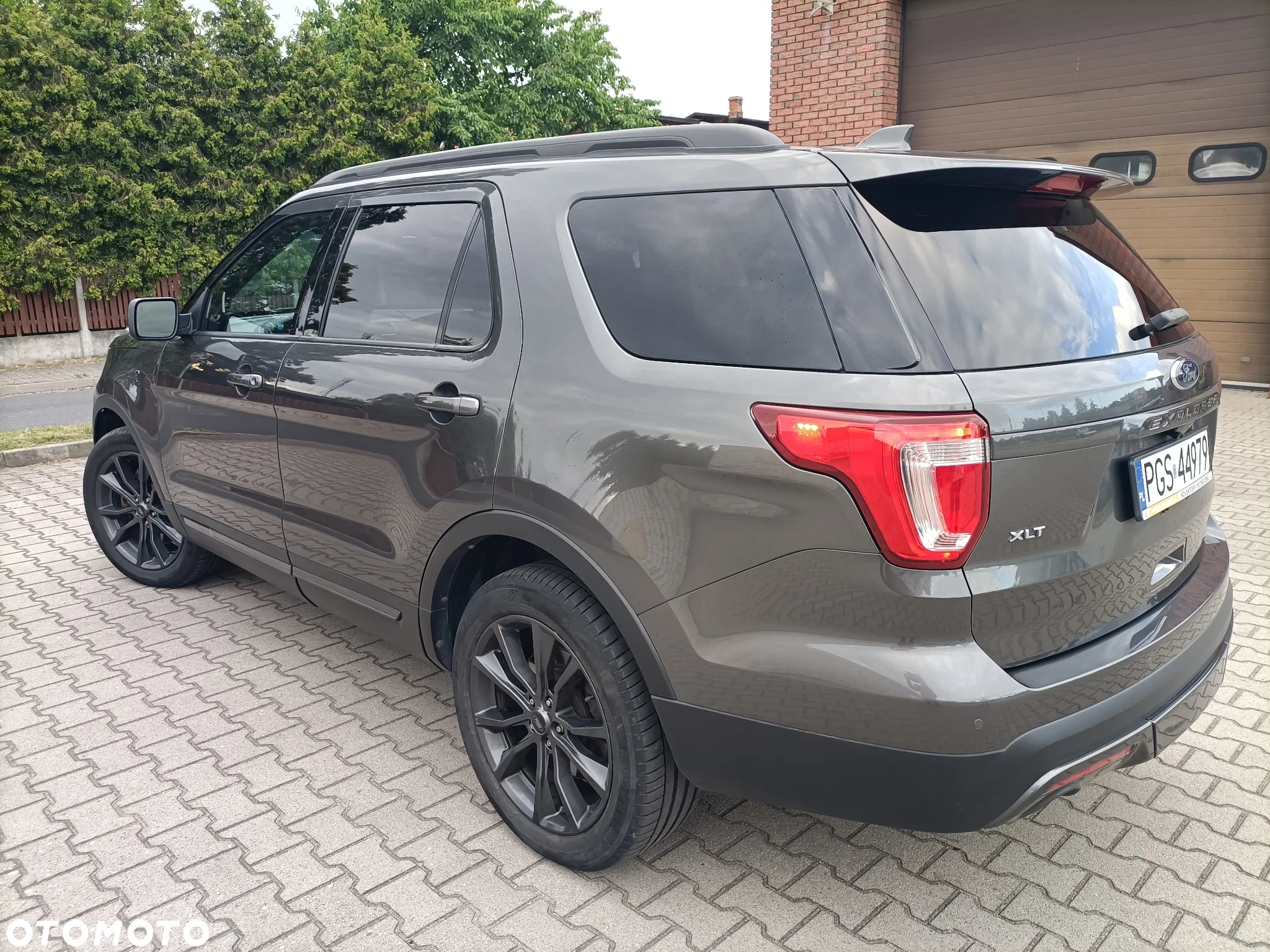 Ford Explorer - 5