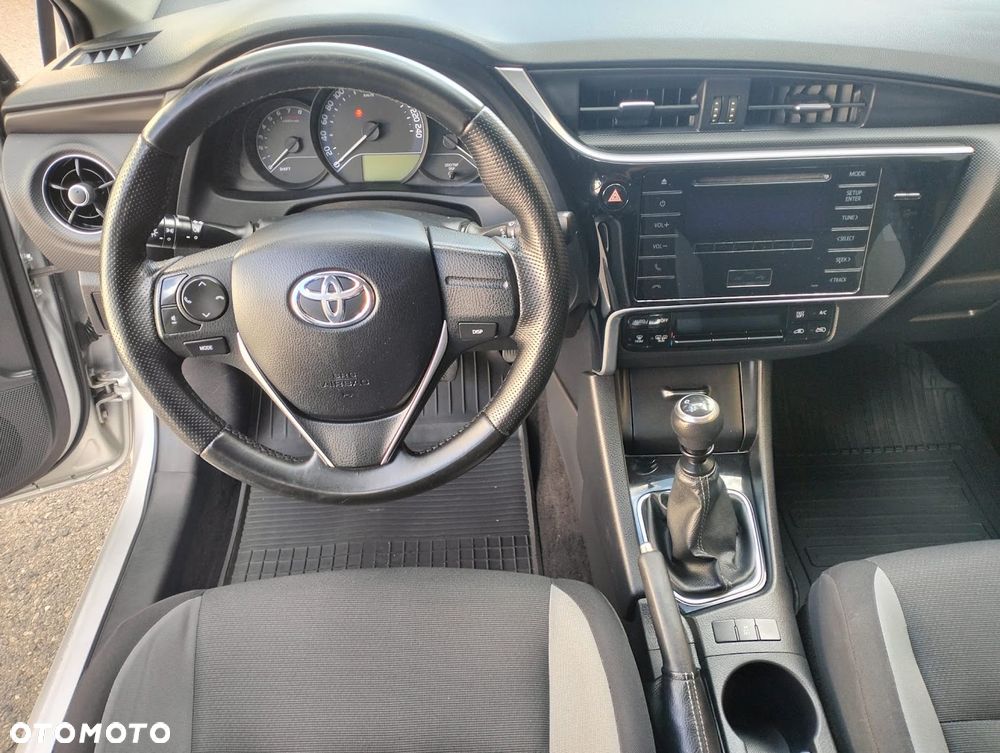 Toyota Auris 1.33 VVT-i Active - 7