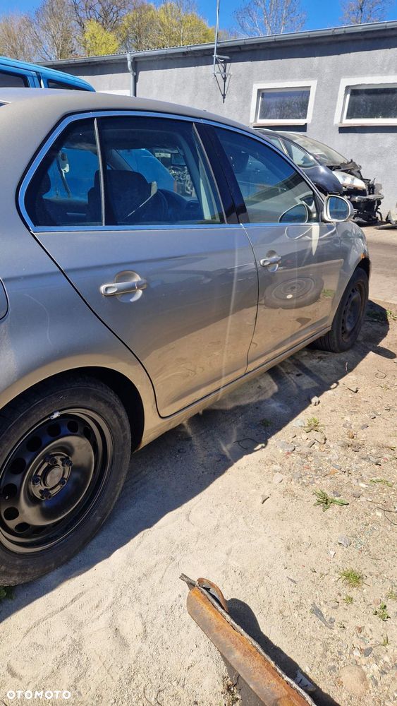 Sprzedam Drzwi VW JETTA Lift - 2