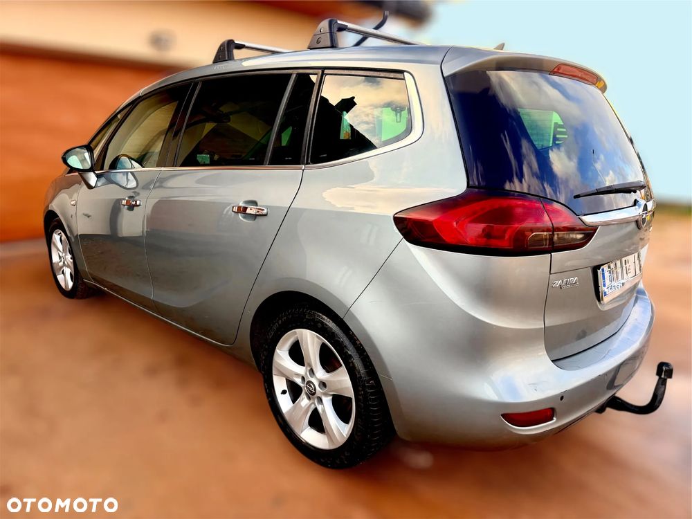 Opel Zafira 2.0 CDTI Cosmo - 4
