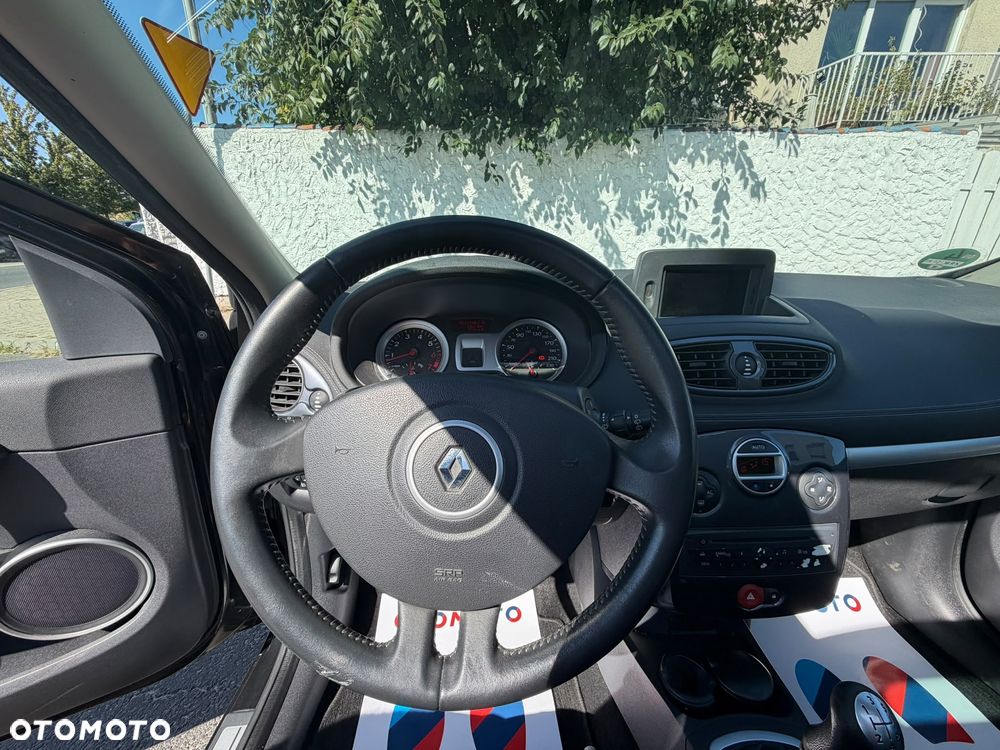 Renault Clio 1.2 16V Dwudziestka - 16