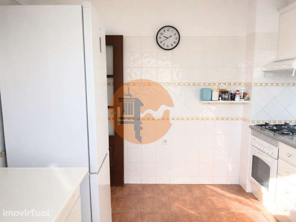 Viva Perto do Mar: T2 com Terraço, Garagem e Varanda - Grande imagem: 4/37