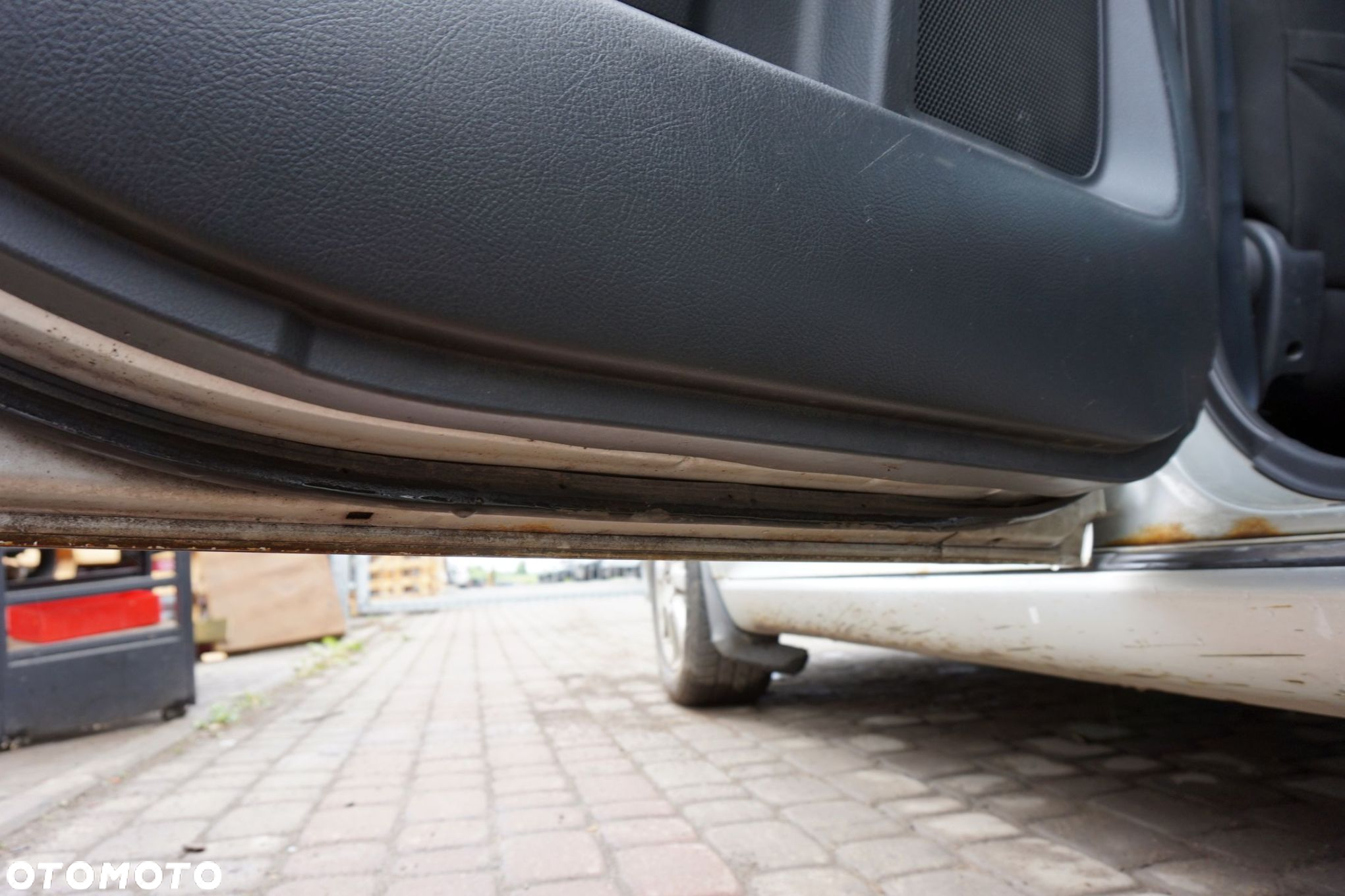 DRZWI TYLNE LEWE COROLLA VERSO II E12 1C0  SREBRNY TOYOTA 2004-2009 - 9