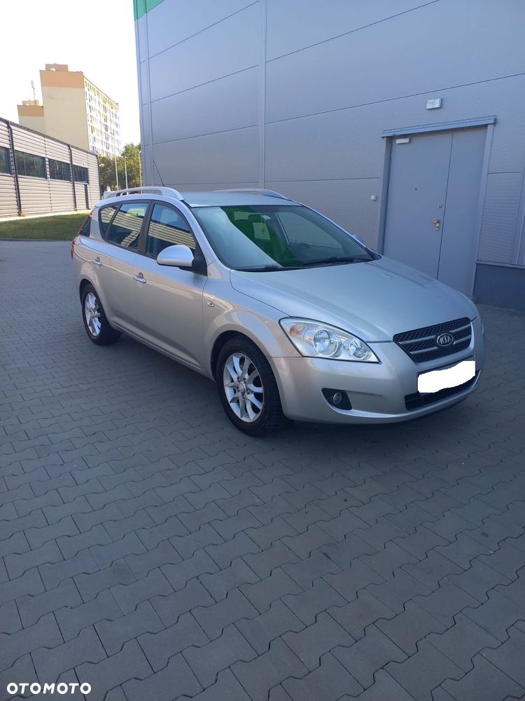Kia Ceed - 1