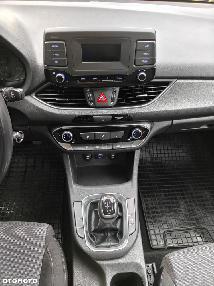 Hyundai i30 1.5 DPI Modern - 13