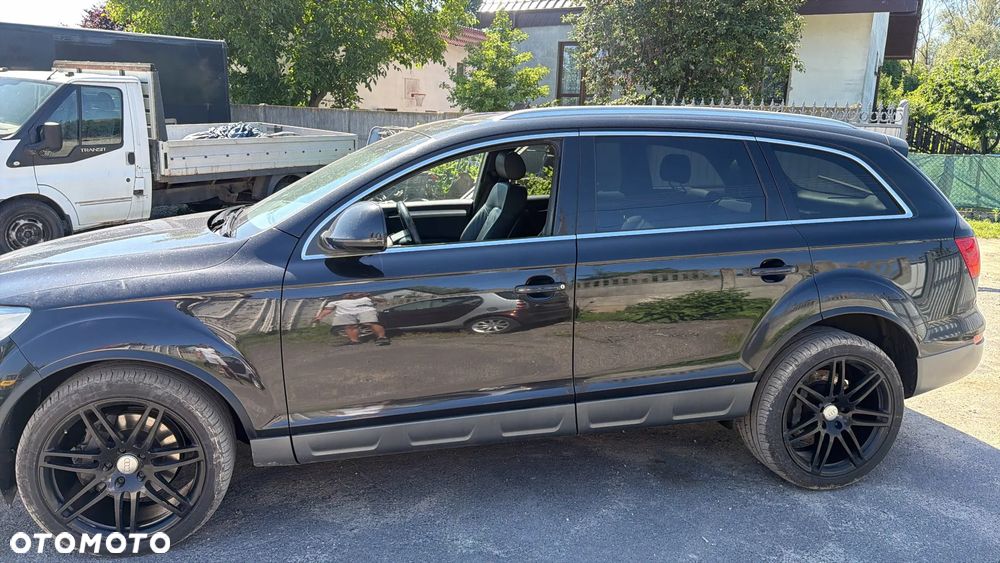 Audi Q7 - 30