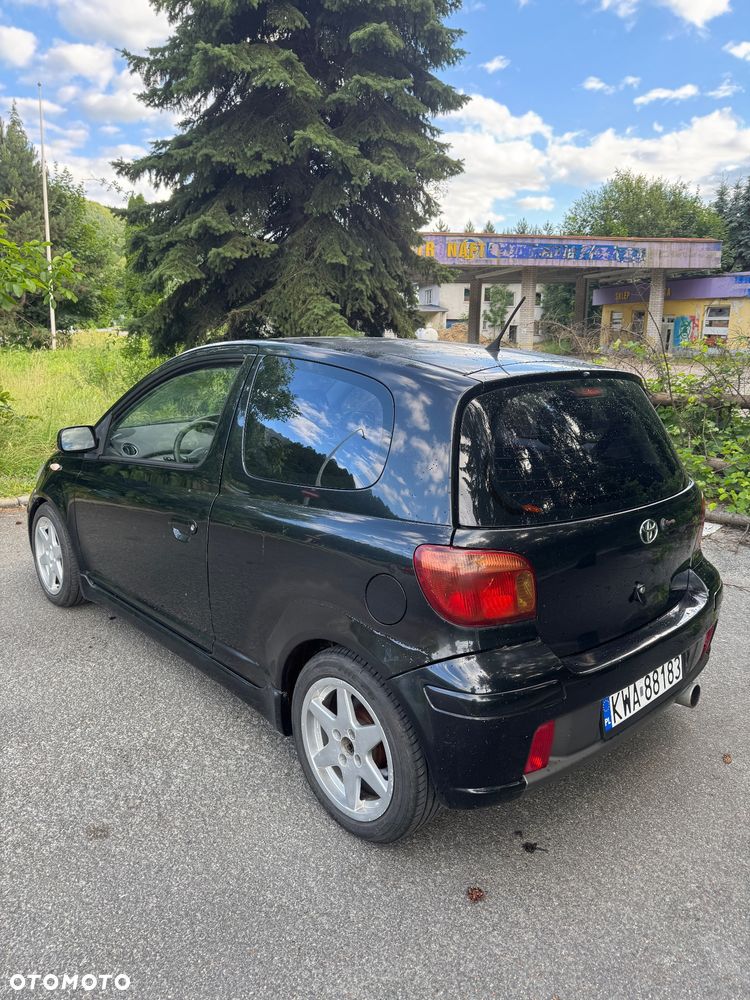 Toyota Yaris - 7