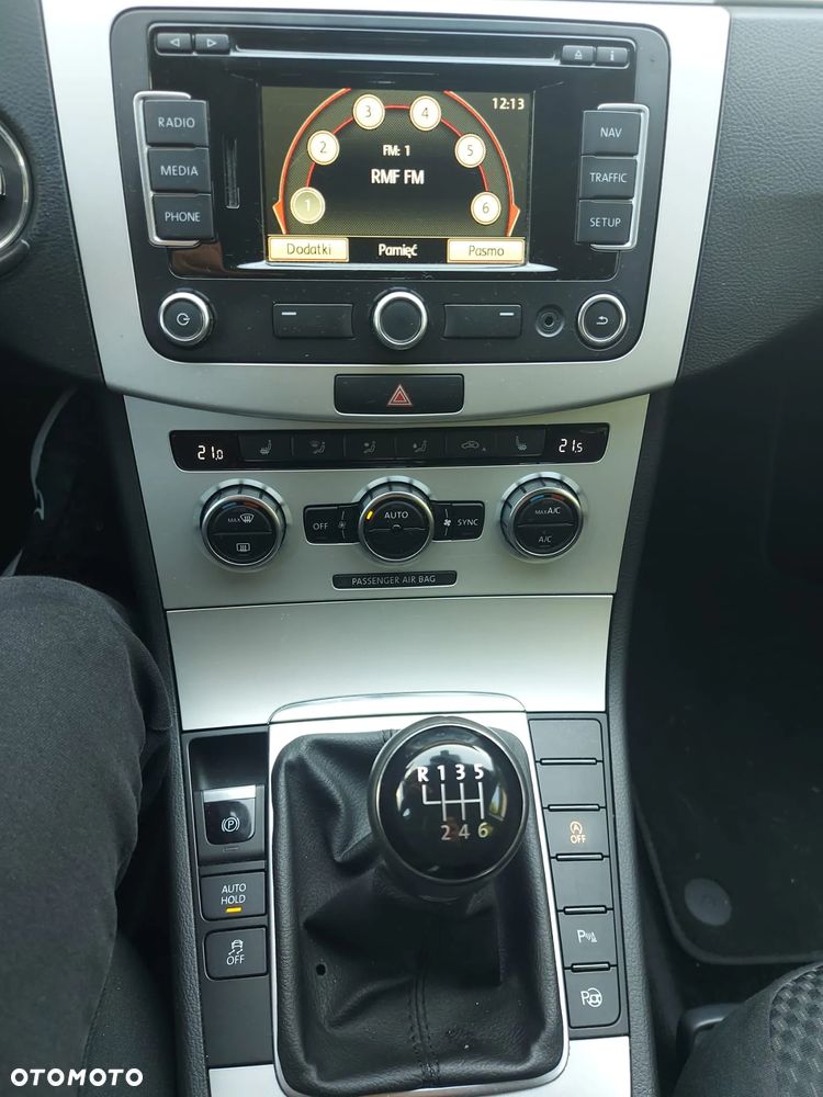 Volkswagen Passat 2.0 TDI Trendline - 4