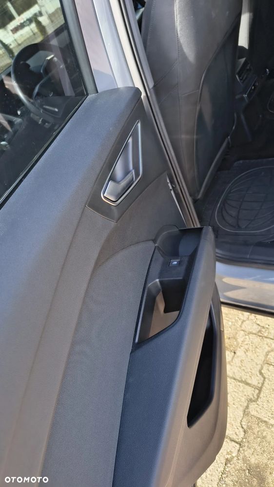 Audi Q4 e-tron 40 77kWh Advanced - 16
