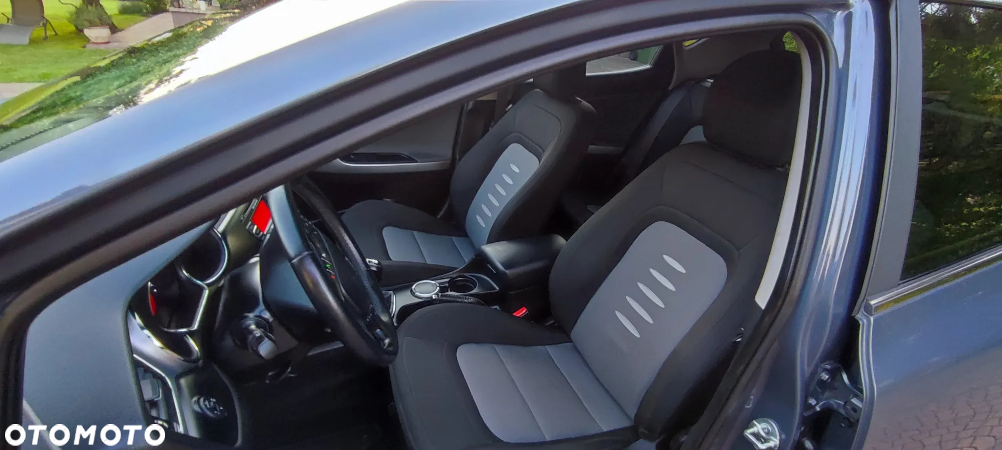 Kia Ceed 1.4 CVVT Dream Team Edition - 23