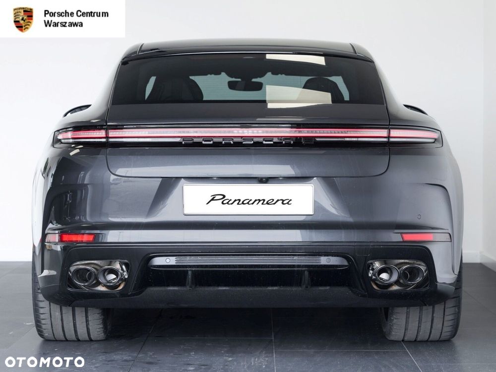 Porsche Panamera - 4