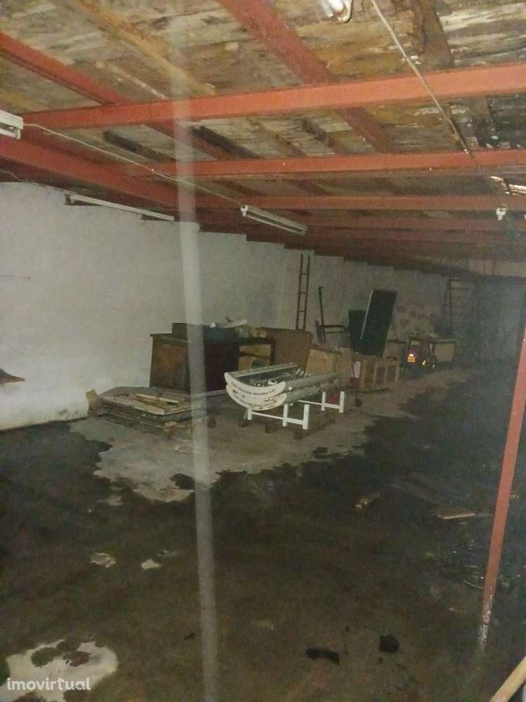 Armazém/Garagem no centro de Viseu - Grande imagem: 5/6