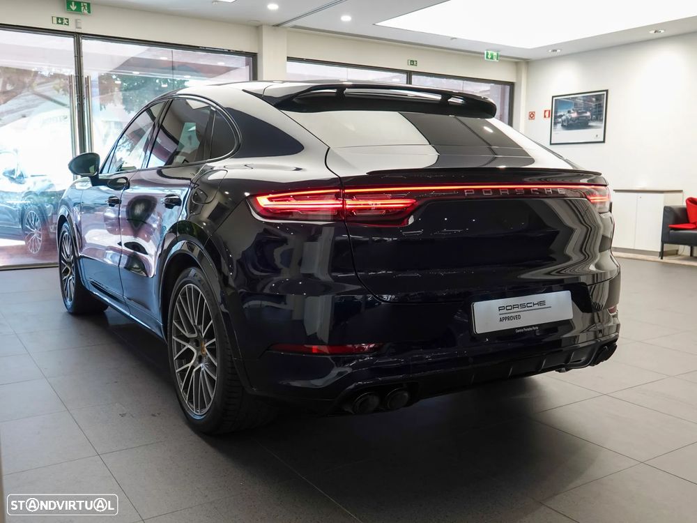 Porsche Cayenne Coupé E-Hybrid - 3