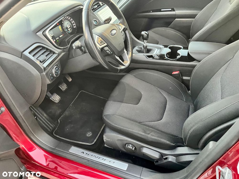 Ford Mondeo - 29
