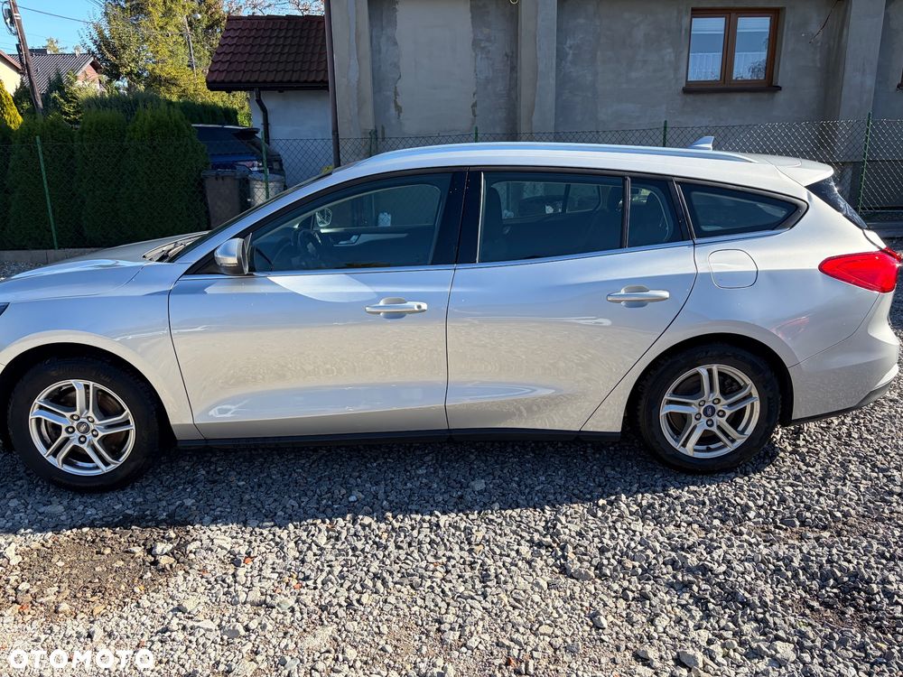 Ford Focus 1.5 EcoBlue Start-Stopp-System COOL&CONNECT - 17