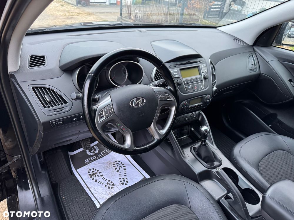 Hyundai ix35 blue 1.6 2WD Finale Silver - 8