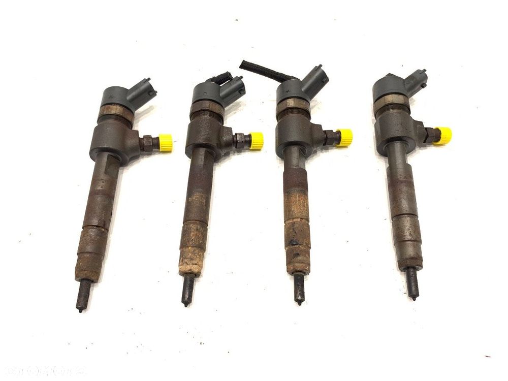 WTRYSKIWACZE KOMPLET  FIAT GRANDE PUNTO (199_) 2005 - 2022 1.9 D Multijet 96 kW [130 KM] olej - 1