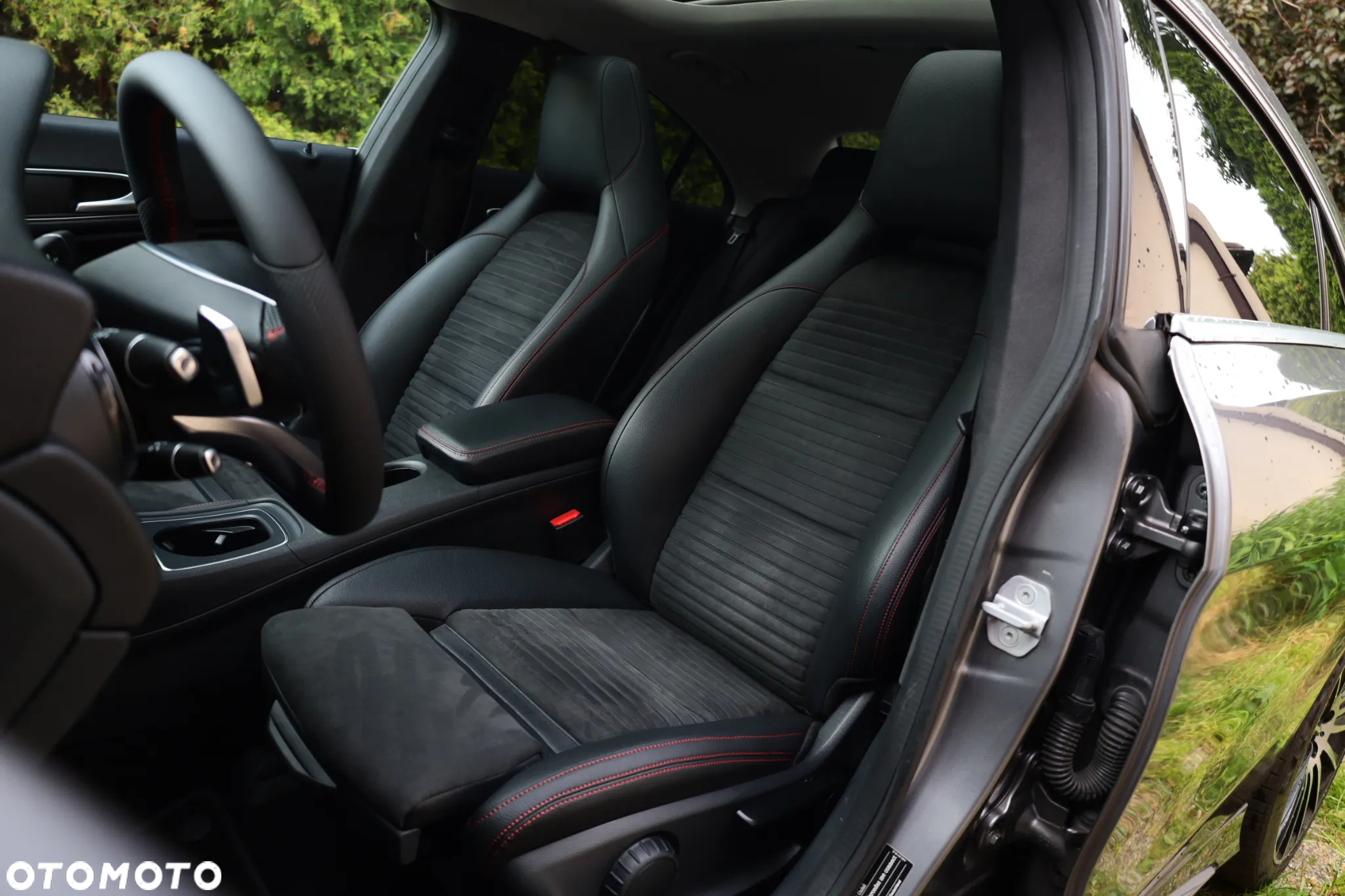 Mercedes-Benz CLA 200 7G-DCT AMG Line - 24