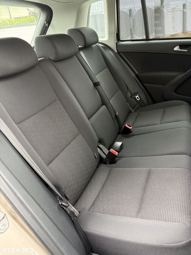 Volkswagen Tiguan 1.4 TSI Perfectline - 8