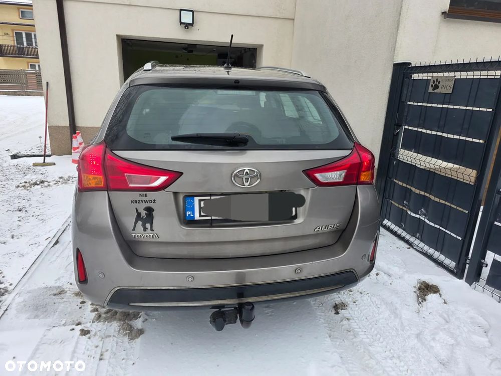 Toyota Auris 1.6 Premium Comfort - 4
