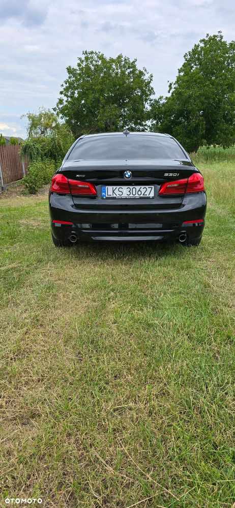 BMW Seria 5 530i GPF xDrive Sport Line sport - 7