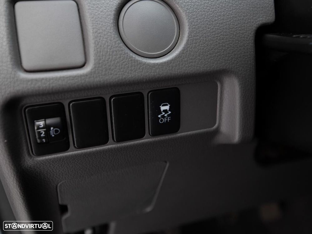 Mitsubishi L200 2.4 DI-D Club 4WD c/iva - 12