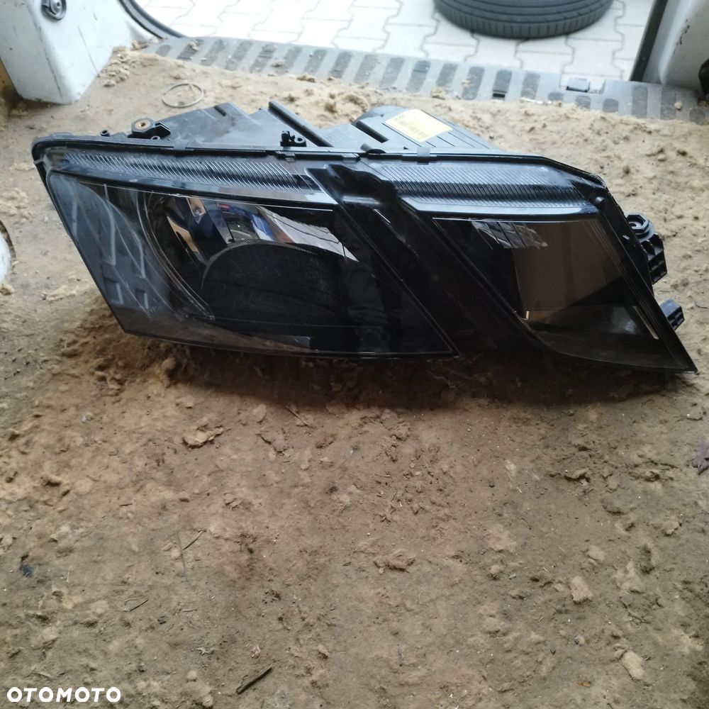 zderzak przód pas octavia 3 III lift reflektor prawy - 1