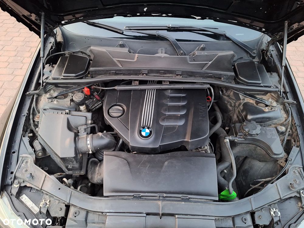 BMW Seria 3 318d - 13