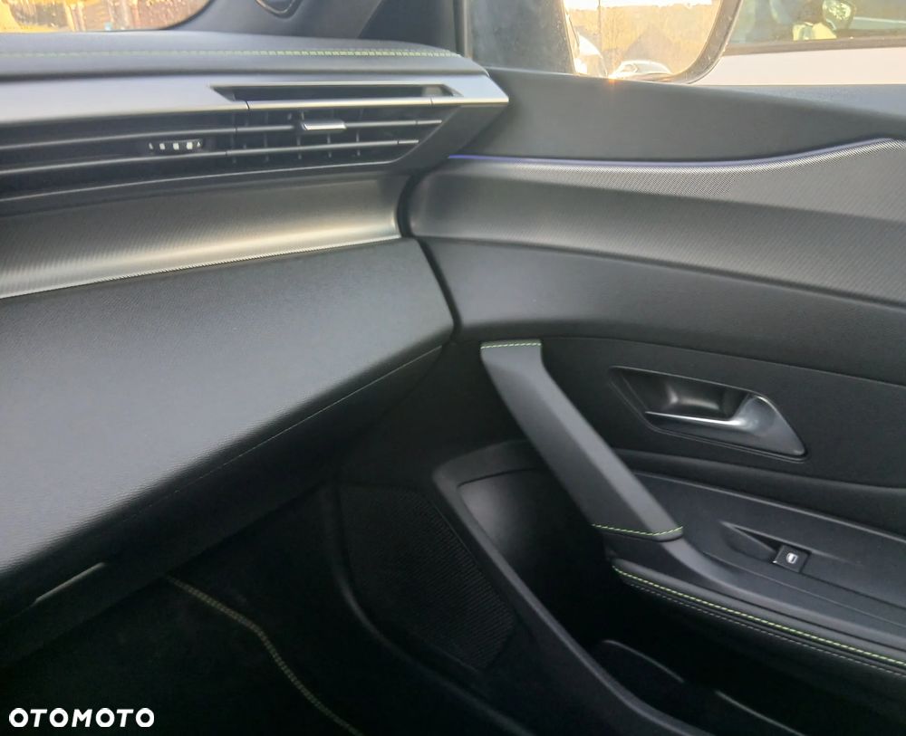 Peugeot 408 1.2 PureTech GT S&S EAT8 - 18