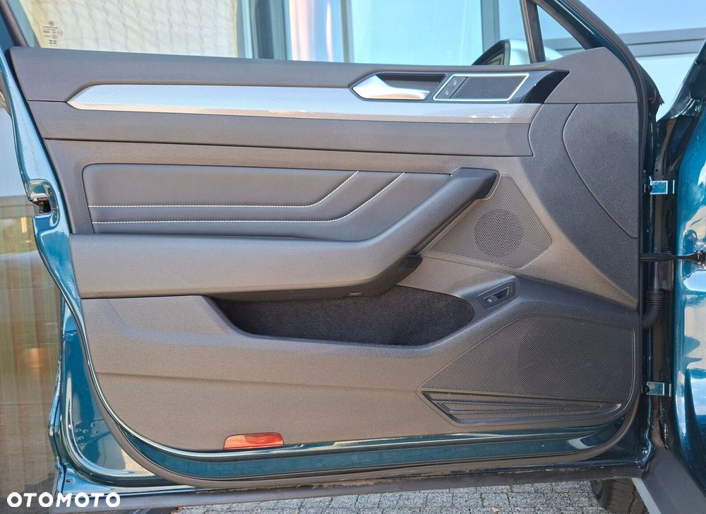 Volkswagen Passat - 10