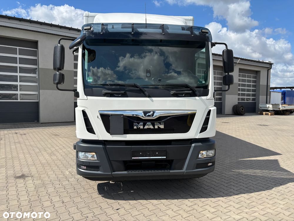 MAN TGM 12.250  kontener , winda , koła 19,5 , (nie TGL) 2019 rok z Niemiec, izoterma, - 7