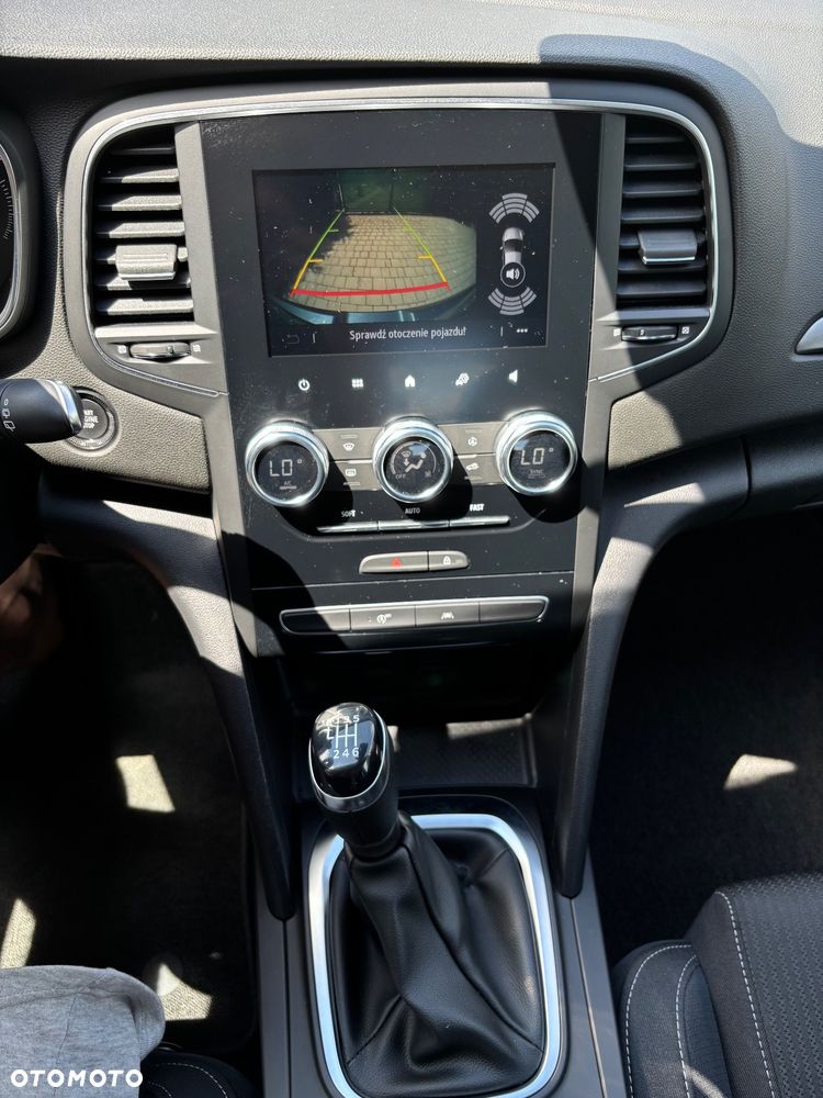 Renault Megane 1.0 TCe Zen - 18