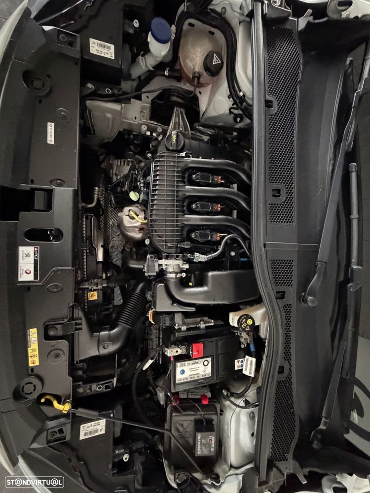 Peugeot 208 1.2 PureTech Active - 30