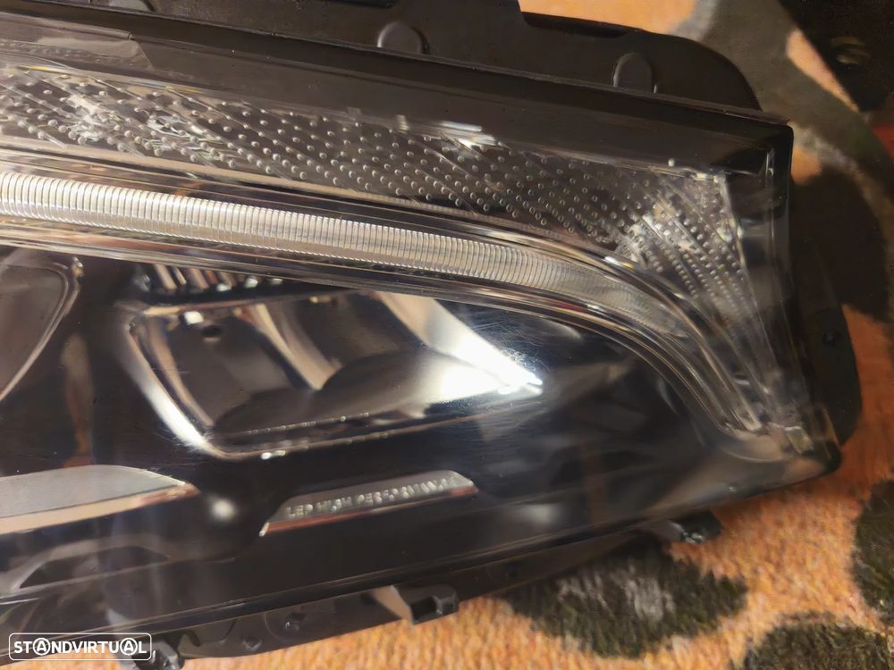 Farol direito LED Performance Mercedes CLA W117 - 2