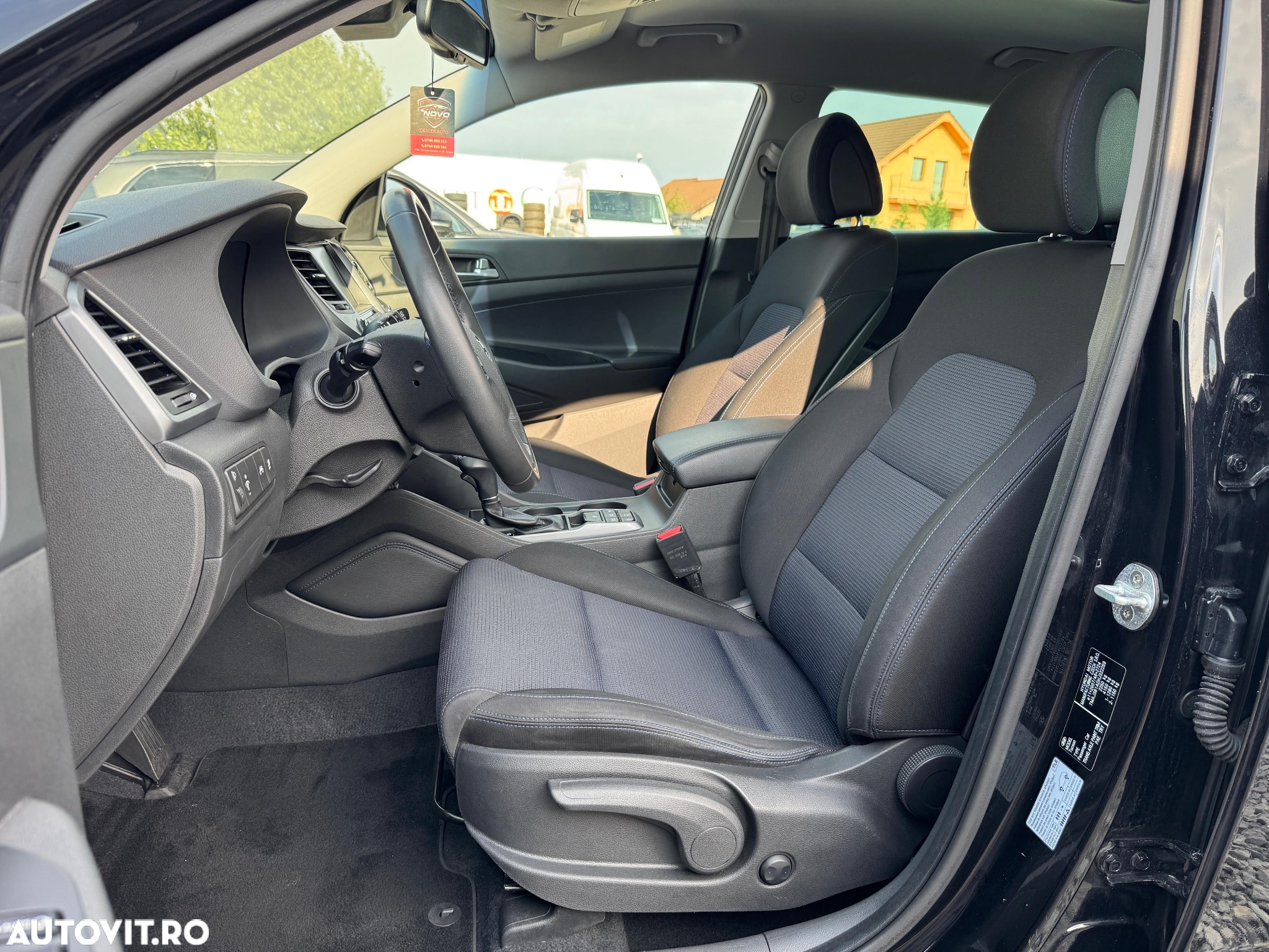 Hyundai Tucson 2.0 CRDI 4WD Automatik Style - 16