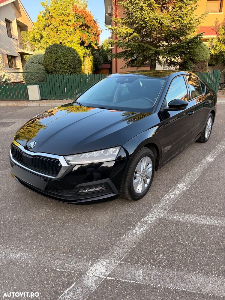 Skoda Octavia 2.0 TDI DSG Ambition - 1