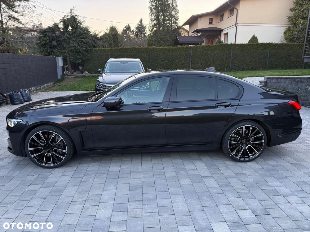 BMW Seria 7 - 10