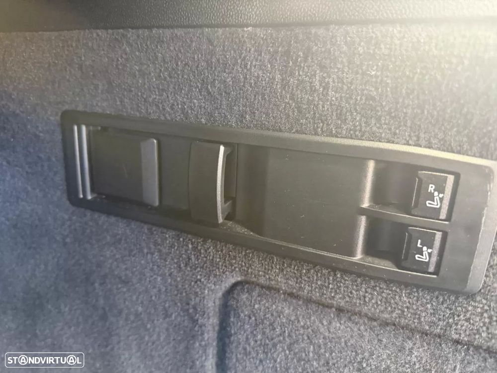 BMW iX xDrive 40 Pack Desportivo - 21