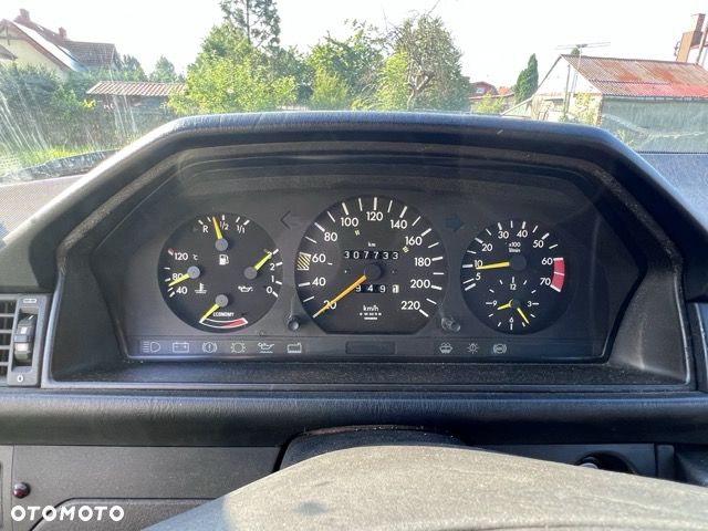 Mercedes-Benz W124 (1984-1993) - 8