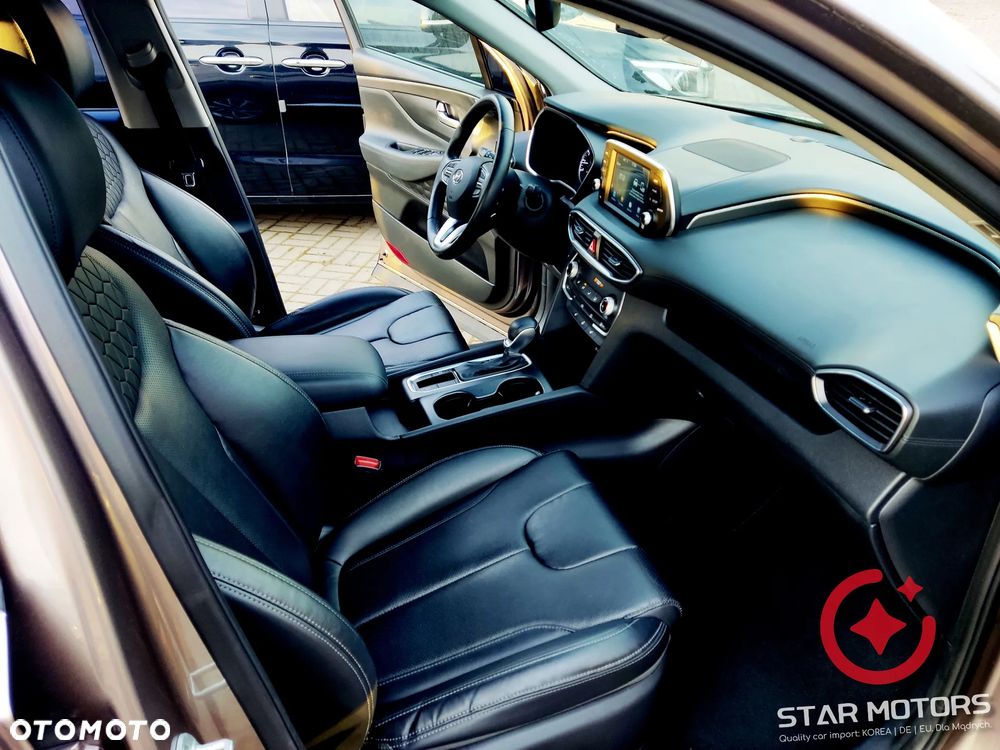 Hyundai Santa Fe 2.0 T Sport Utility 2WD - 17