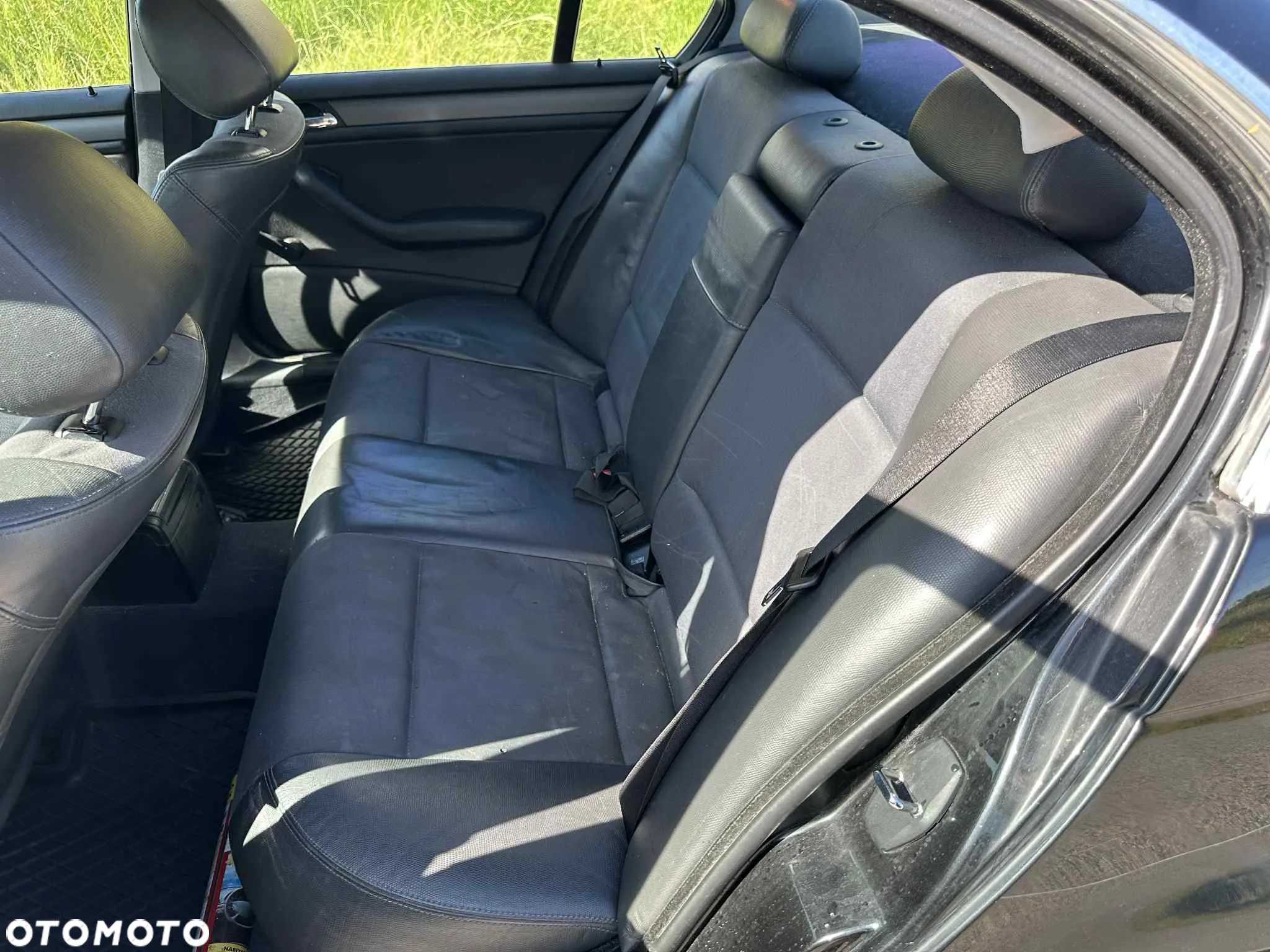 BMW Seria 3 325i - 13