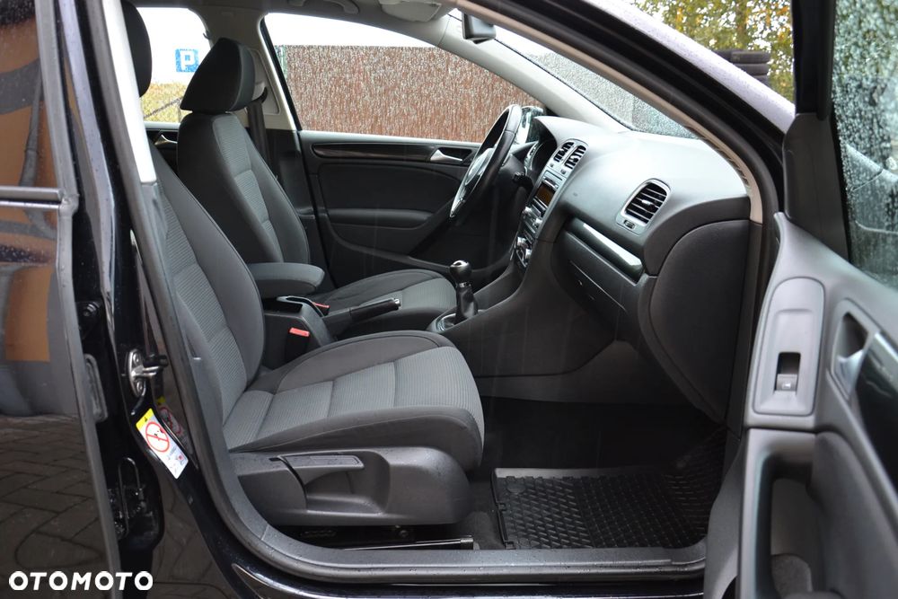 Volkswagen Golf VI 1.4 Comfortline - 31