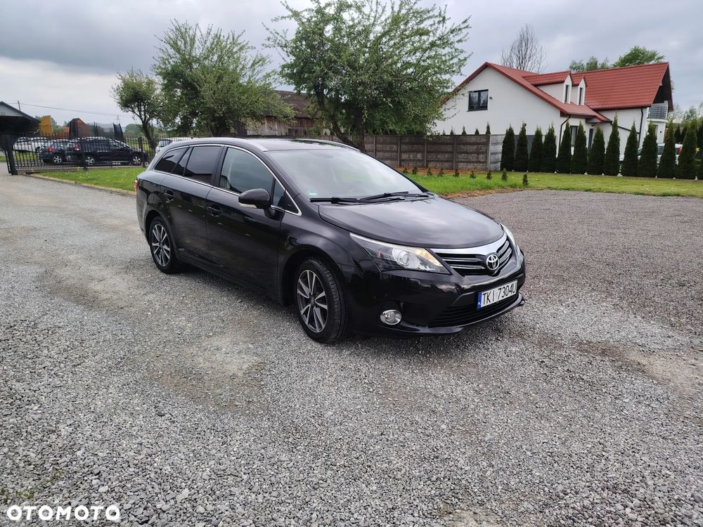 Toyota Avensis 1.8 Comfort - 2
