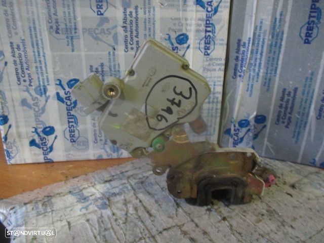 Fecho FEC3796 NISSAN PATROL GR Y61 1998 FD 6 PINOS NISSAN PATROL GR Y61 1999 2.8 TD 129CV 5P BRANCO FD 6 PINOS - 2